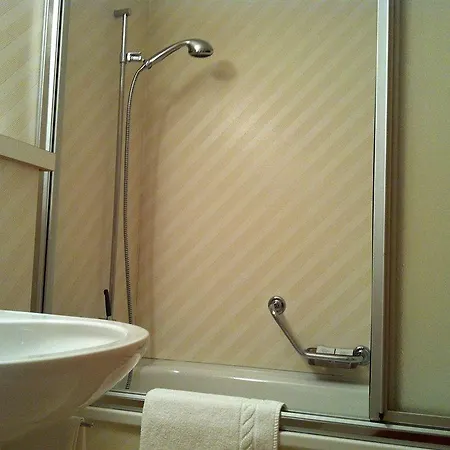 فندق Minotel Bellevue 3*