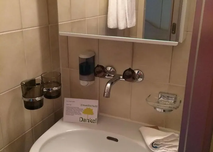 فندق Minotel Bellevue ون قن